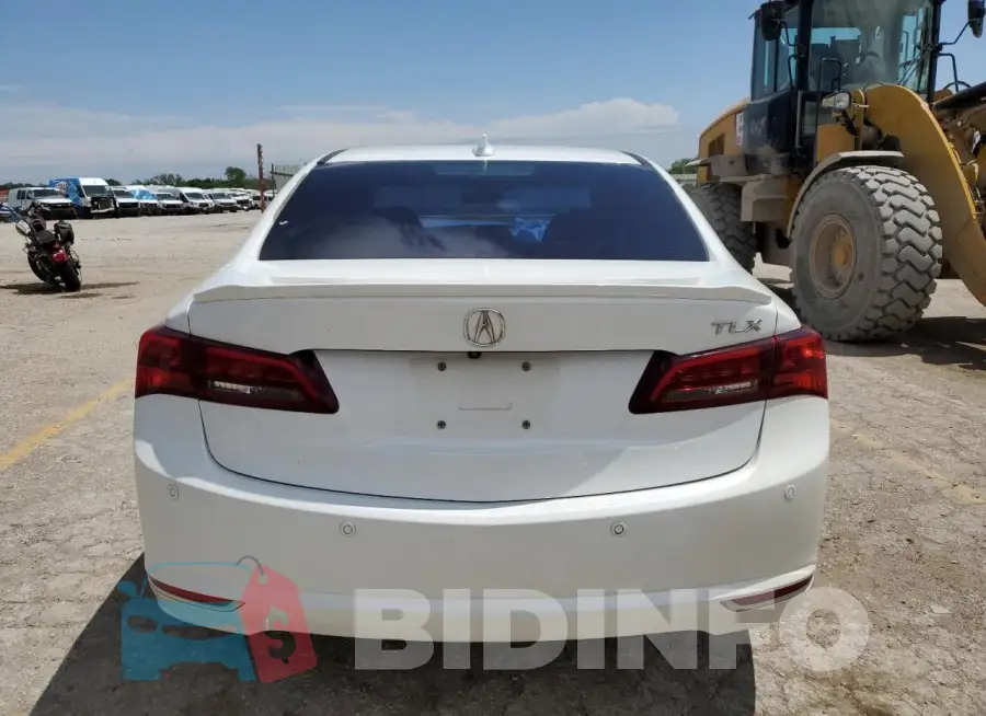 19UUB2F74FA018677 Photo# 6