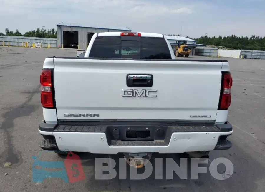 1GT12UEG4GF266527 Photo# 6