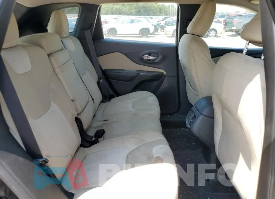 1C4PJLAB5FW590179 Photo# 11
