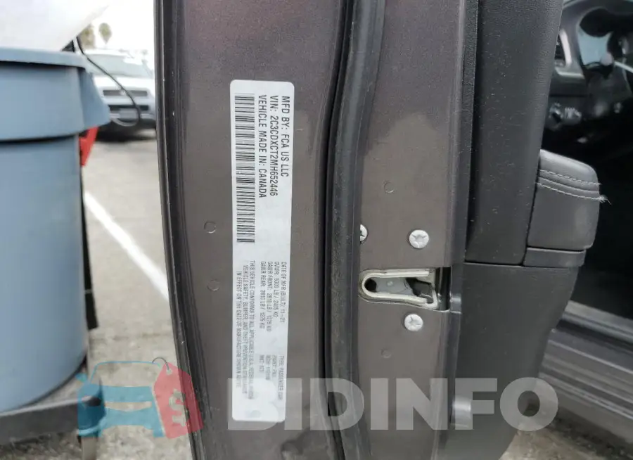 2C3CDXCT2MH652446 Photo# 12