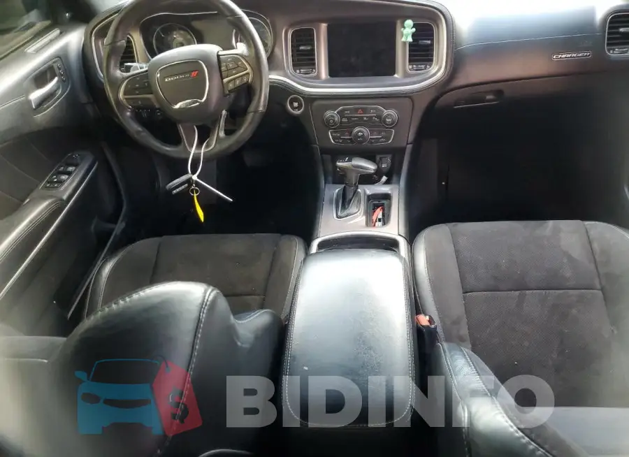 2C3CDXGJXKH704167 Photo# 8