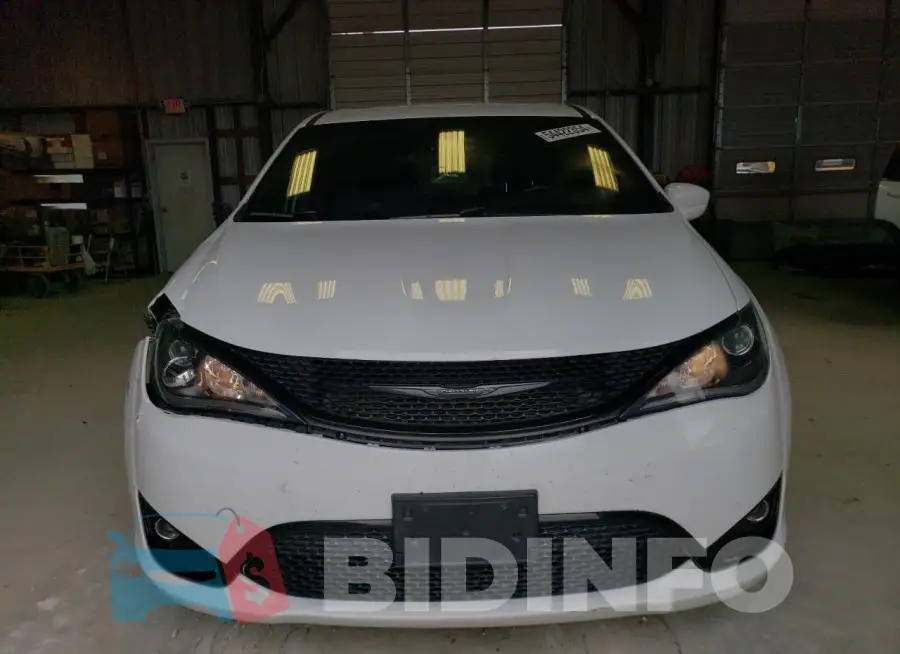 2C4RC1FG2LR108509 Photo# 5