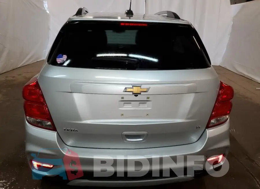 KL7CJLSB1JB645303 Photo# 6
