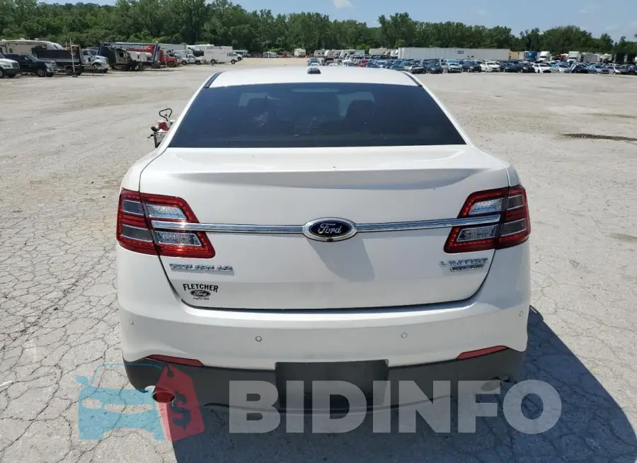 1FAHP2F84GG158338 Photo# 6