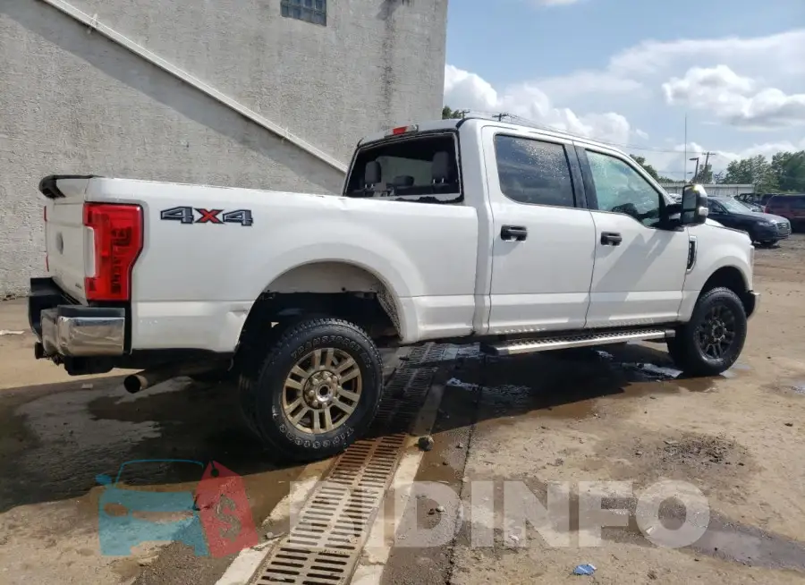 1FT7W2B62JEC43257 Photo# 3