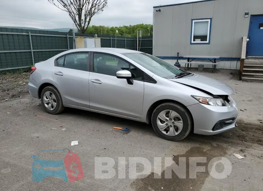 19XFB2F56FE063140 Photo# 4