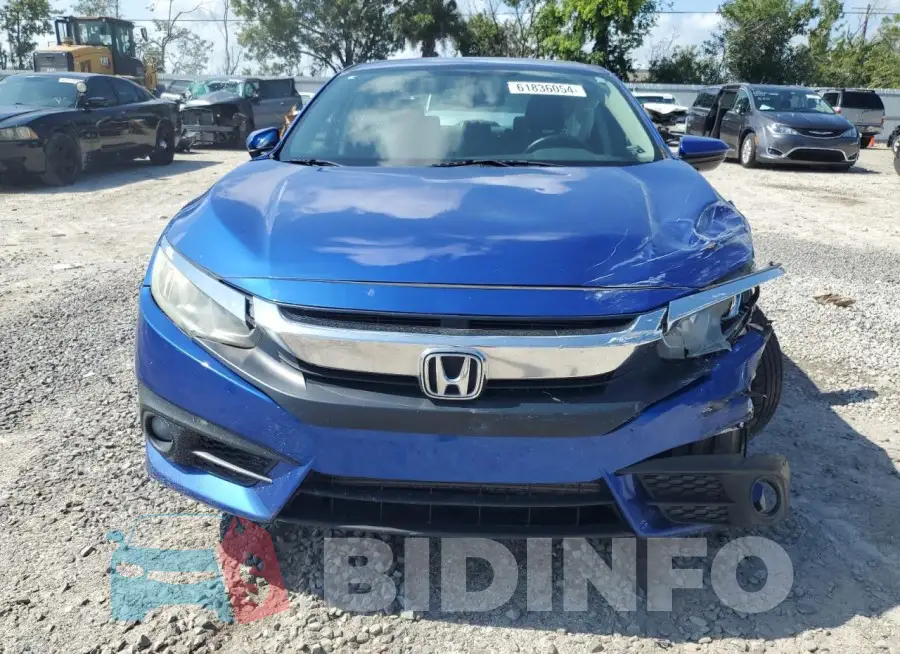 19XFC1F70GE204147 Photo# 5