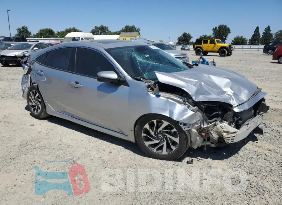 19XFC2F75GE084206 Photo# 4