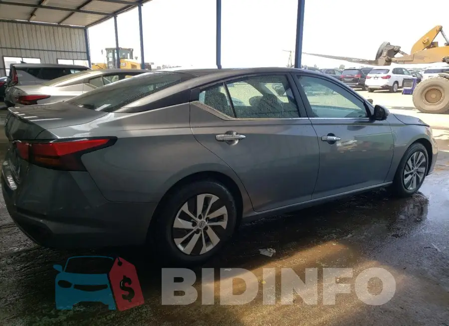 1N4BL4BV2PN306989 Photo# 3