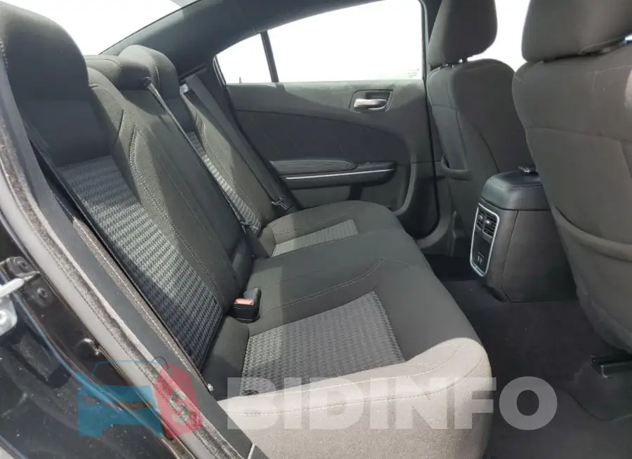2C3CDXBG5PH528759 Photo# 10