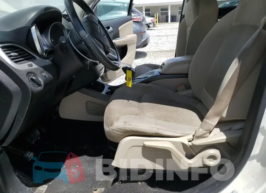 3C4PDCAB2GT107990 Photo# 7