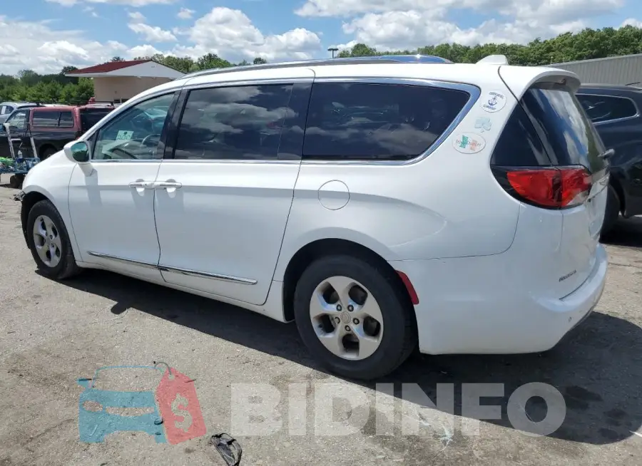 2C4RC1EGXHR566114 Photo# 2