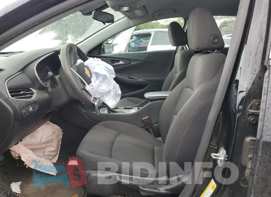 1G1ZB5ST3HF153639 Photo# 7