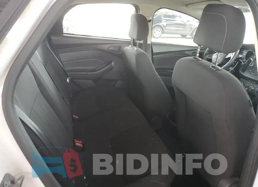 1FADP3E29GL256757 Photo# 10