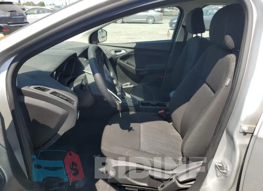 1FADP3F27HL219917 Photo# 7