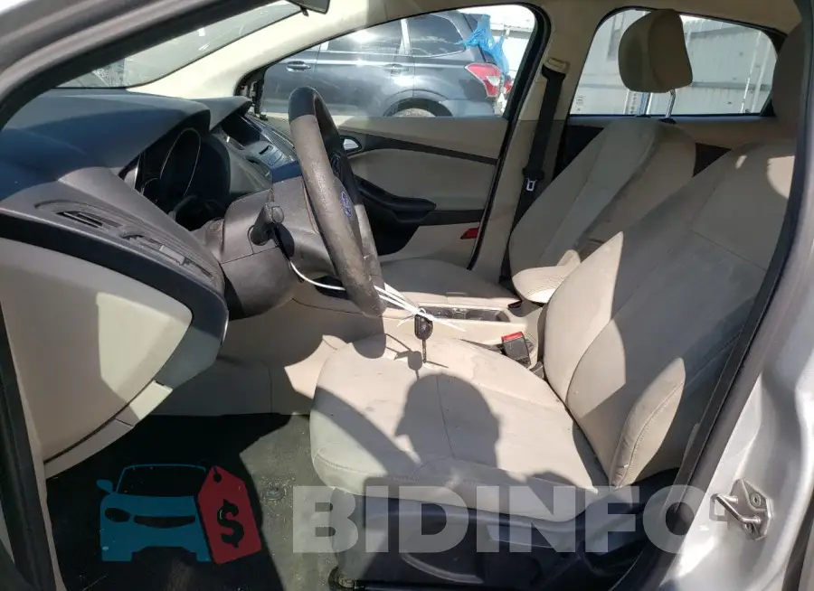 1FADP3K29FL317849 Photo# 7