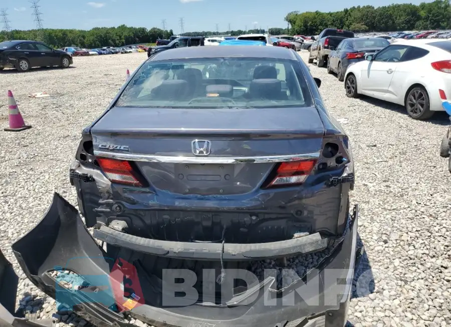 19XFB2F82FE034017 Photo# 6