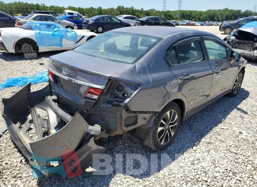 19XFB2F82FE034017 Photo# 3