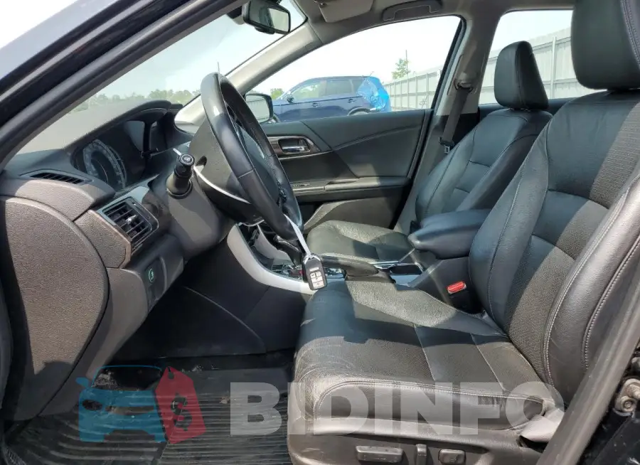 1HGCR2F82HA801158 Photo# 7