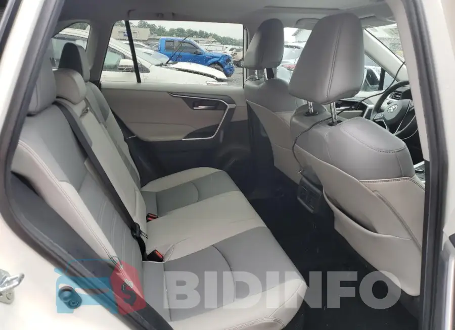 4T3B6RFV8MU006614 Photo# 11