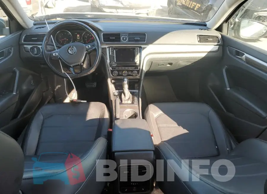 1VWGT7A39HC060227 Photo# 8