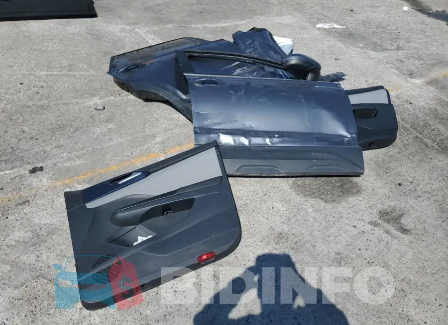 3VVRX7B25NM009910 Photo# 13