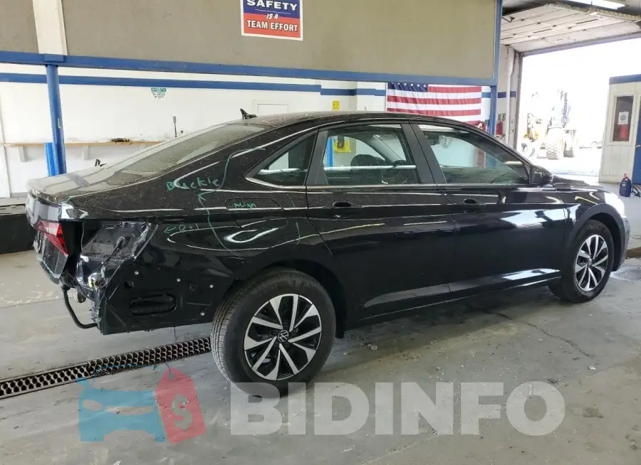 3VW5M7BU7RM015914 Photo# 3