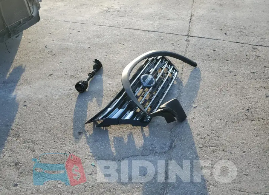 JN8BT3BA1RW352591 Photo# 13