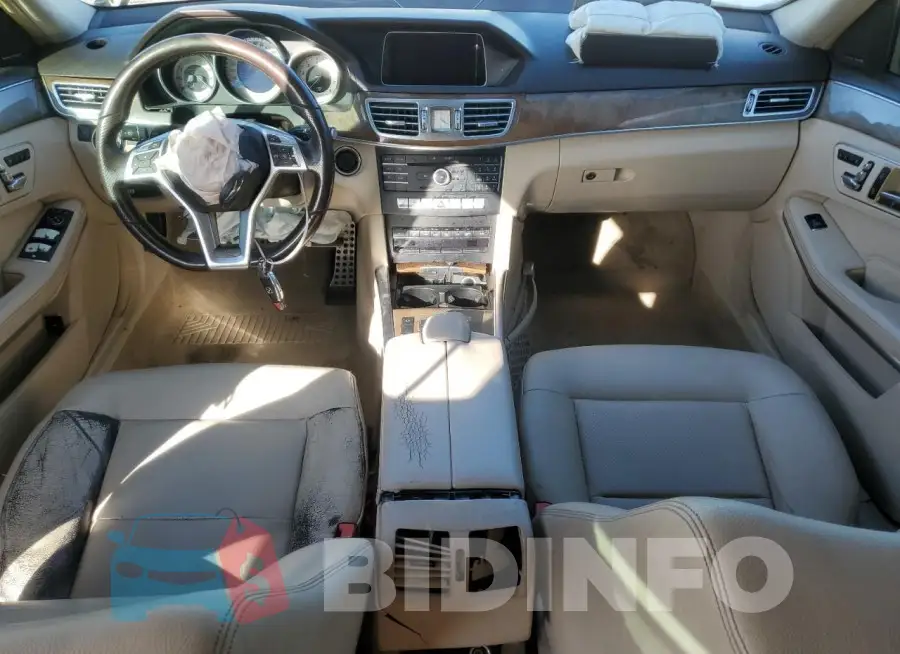 WDDHF8JB7GB169145 Photo# 8
