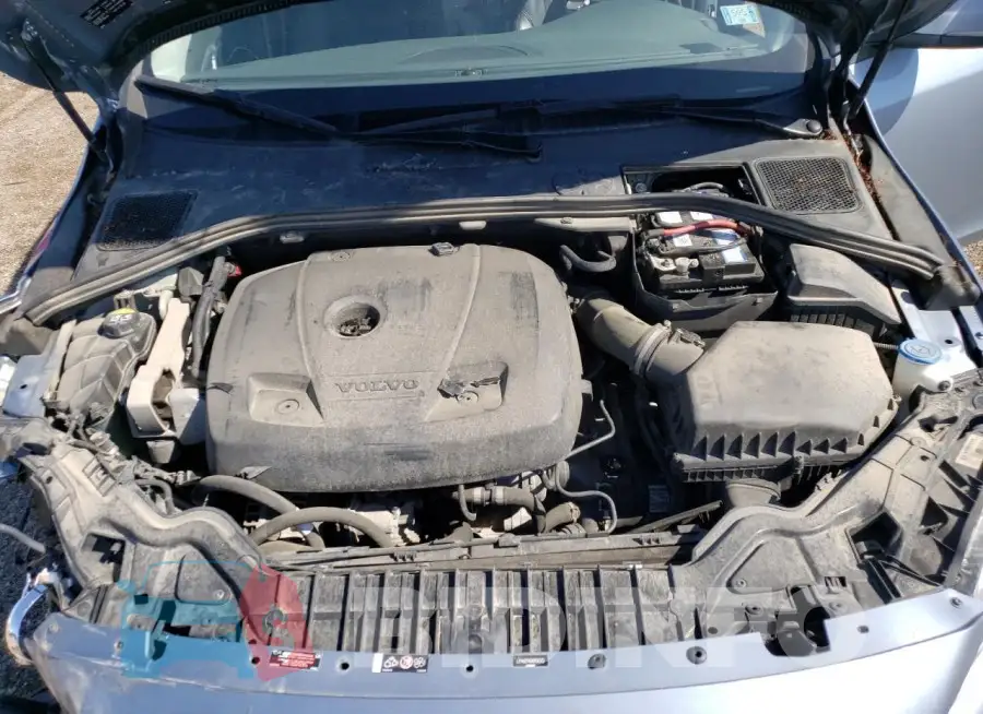 LYV402TK6HB150333 Photo# 11