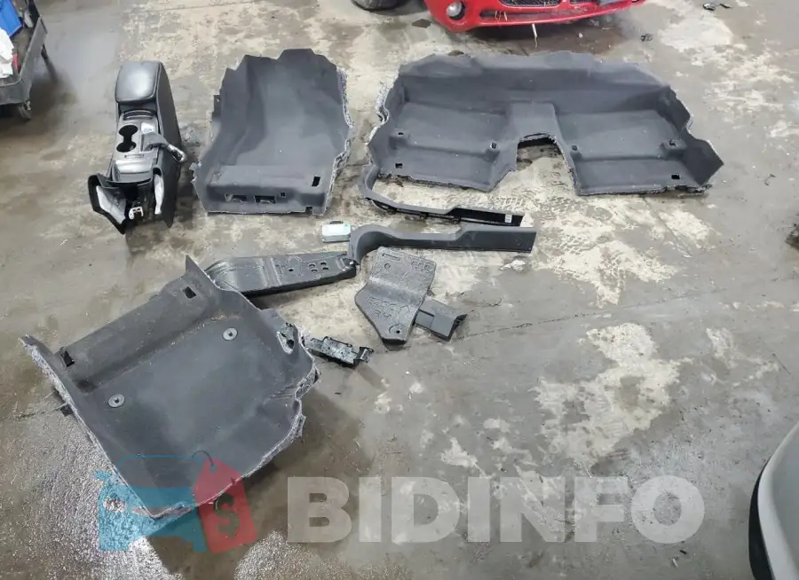 1G1ZB5ST5KF186844 Photo# 12