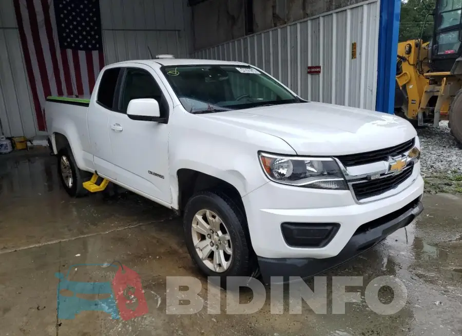 1GCHSCEA9L1182019 Photo# 4