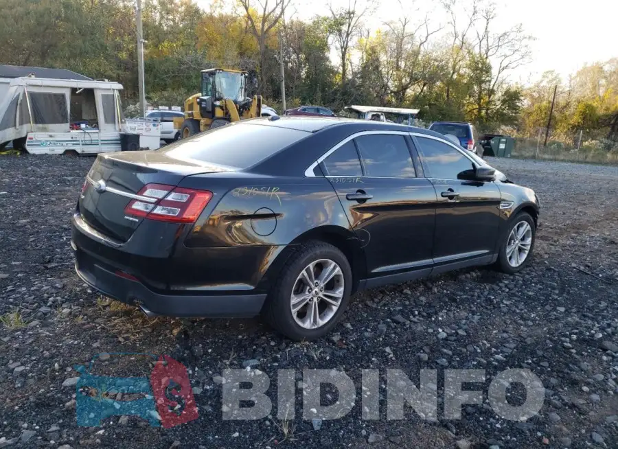 1FAHP2D8XHG130340 Photo# 3