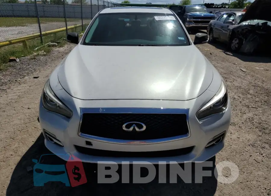 JN1BV7AR2FM414854 Photo# 5