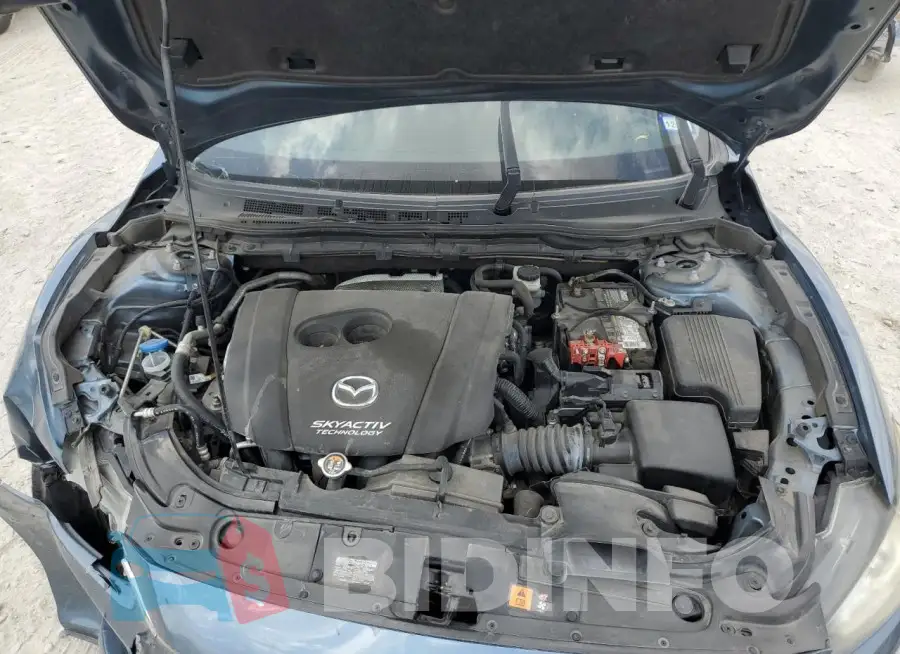 JM1GJ1T51F1214135 Photo# 11