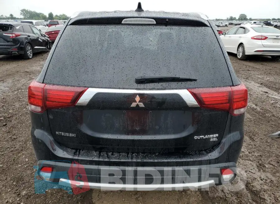 JA4AD3A31JZ064123 Photo# 6