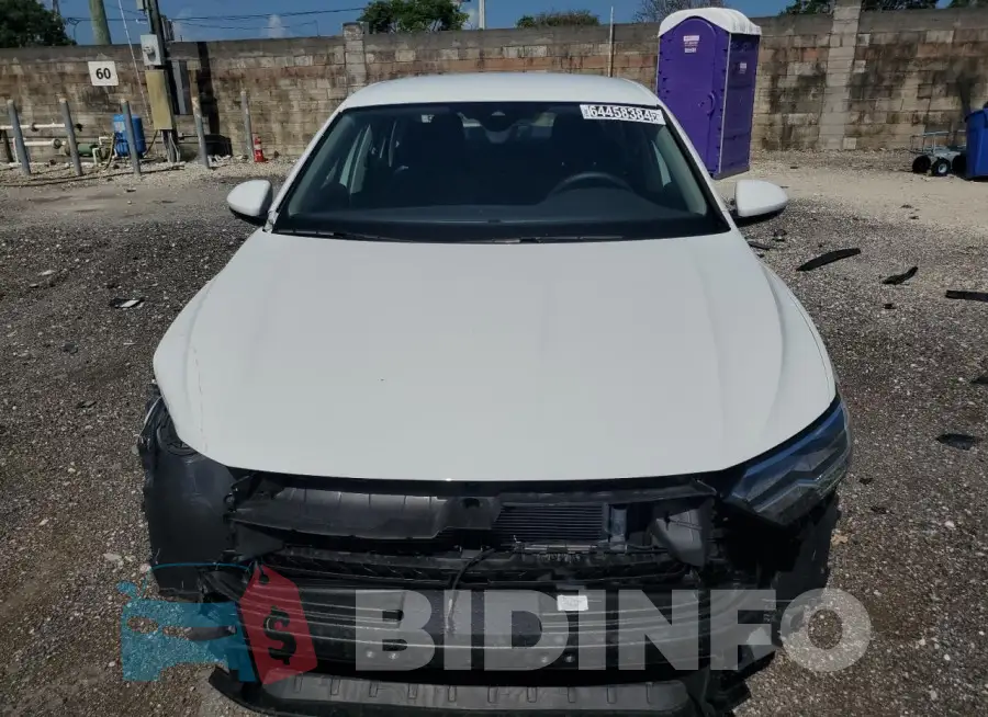 3VW5M7BU5RM047227 Photo# 5