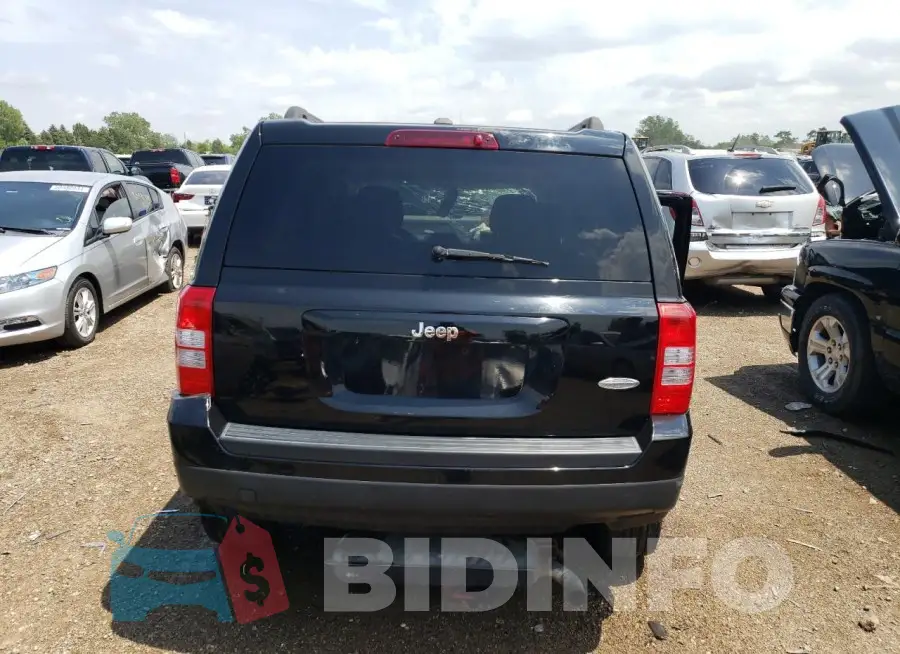 1C4NJPFB0HD183957 Photo# 6