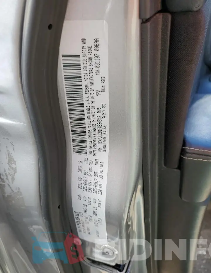 1C4PJLCB1FW694343 Photo# 12