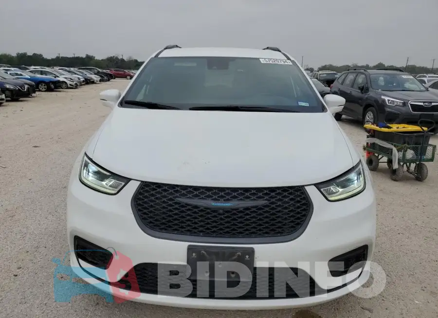 2C4RC1L76MR521913 Photo# 5