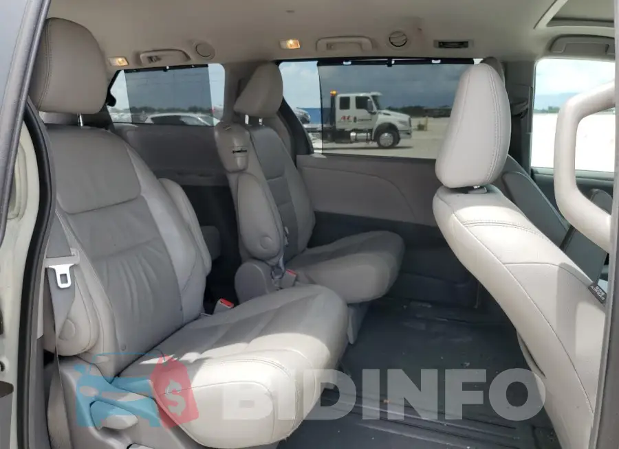 5TDYK3DC6GS741814 Photo# 11