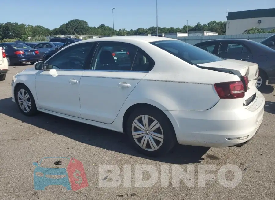 3VW167AJ9HM252256 Photo# 2