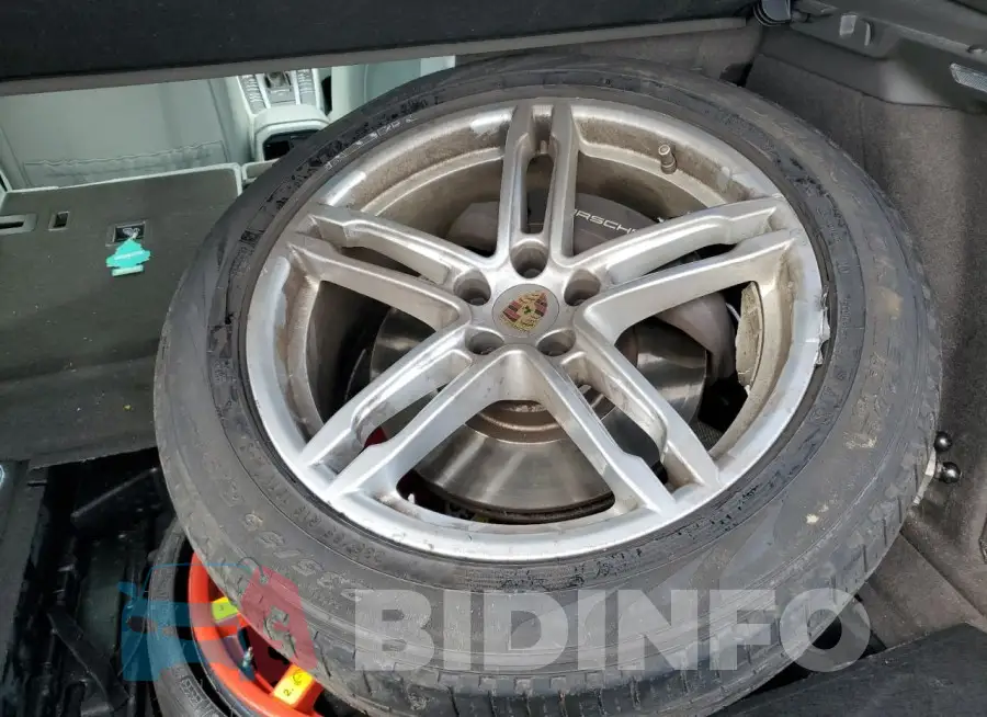 WP1AA2A52MLB10851 Photo# 12
