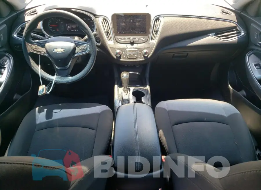 1G1ZD5ST6KF112018 Photo# 8