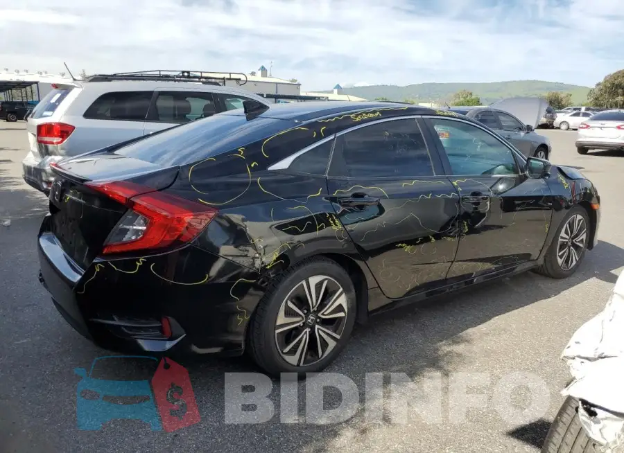 19XFC1F36HE203034 Photo# 3