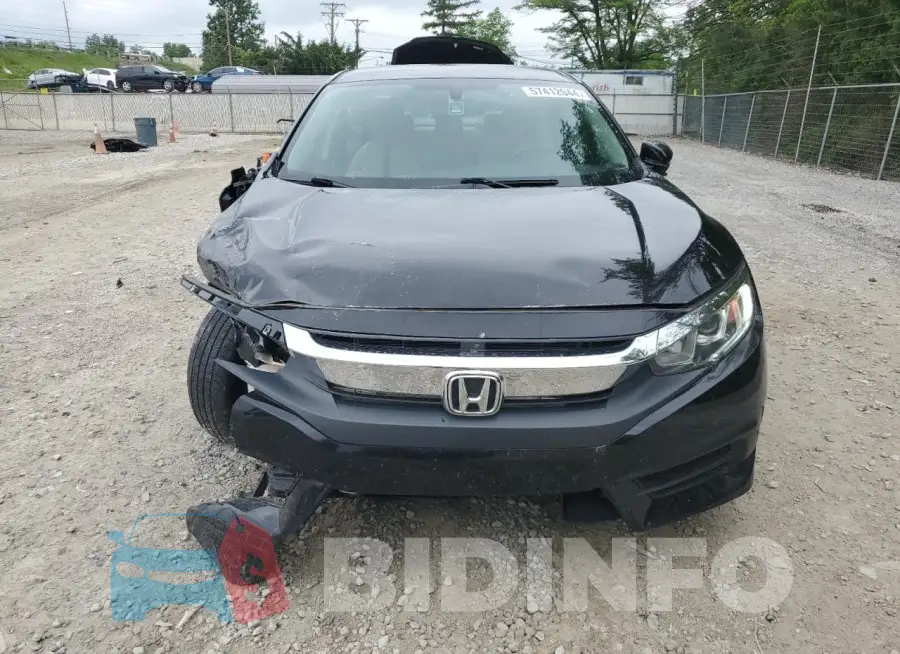 19XFC2F58HE042807 Photo# 5