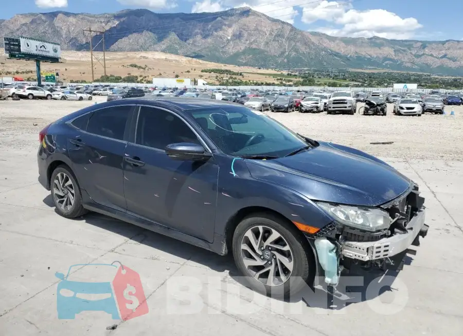 19XFC2F77GE202255 Photo# 4