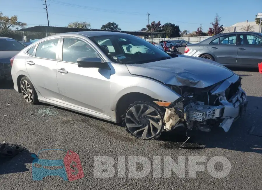 19XFC2F79HE216837 Photo# 4