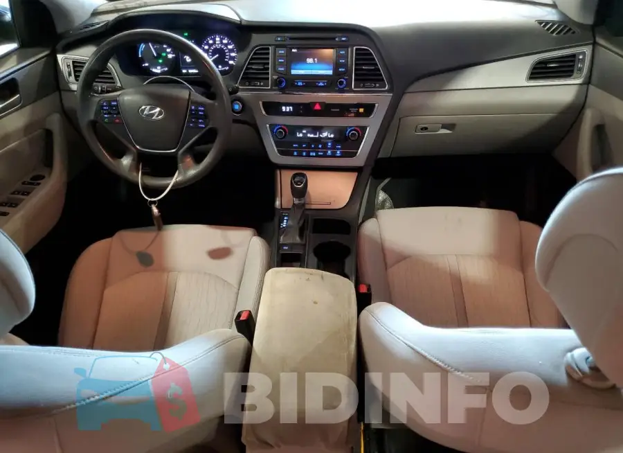 KMHE24L17GA040572 Photo# 8