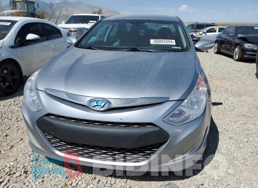 KMHEC4A40FA123673 Photo# 5